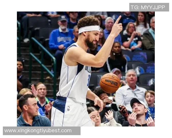 费尔顿质疑现役得分后卫实力布克是否是仅次于爱德华兹的最佳选择